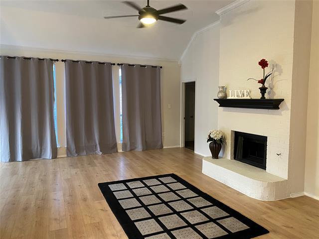 Foto del edificio - 4718 Parkhaven Dr