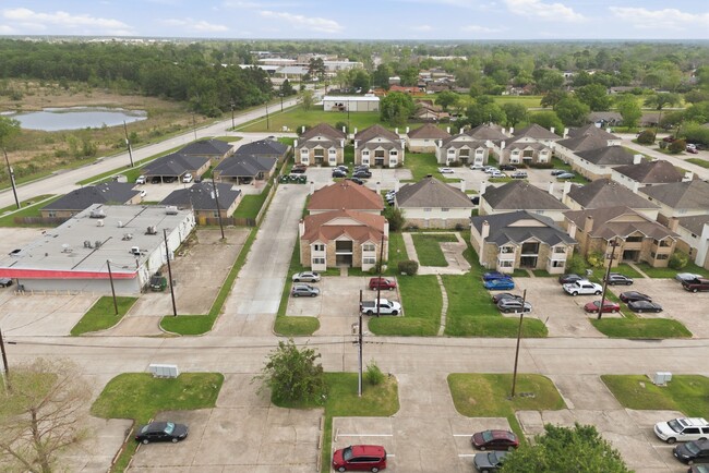 Building Photo - 1310 Brenda Ln