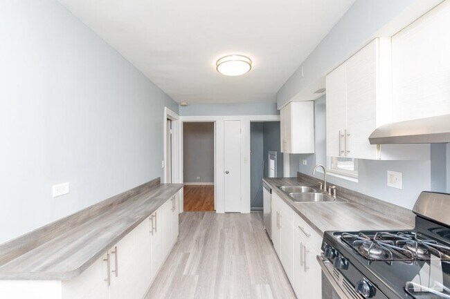 Foto del edificio - 3455 W Hirsch St