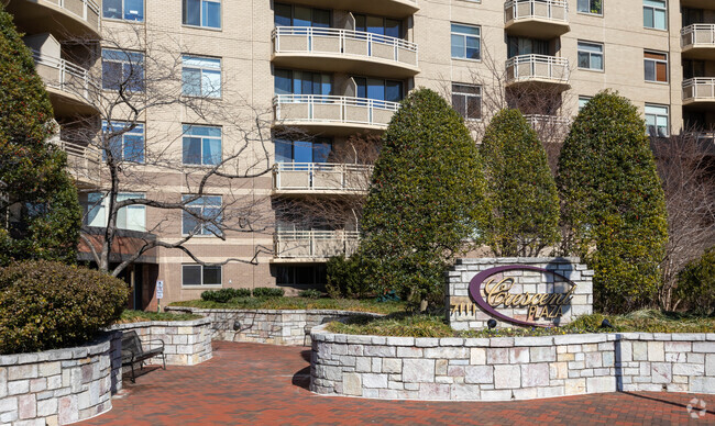 Building Photo - Crescent Plaza Condominium