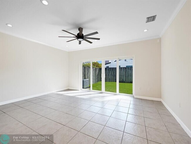 Foto del edificio - 702 SW 4th Ave