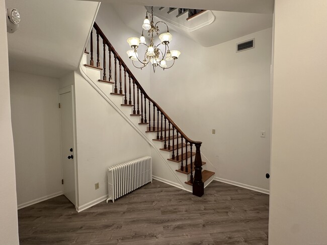 Building Photo - 78 Marlborough St