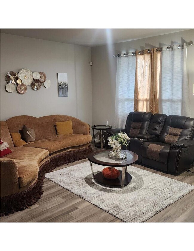 Foto del edificio - 6302 Polo Grounds Ct