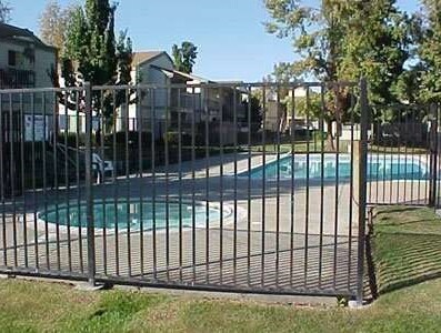 Piscina/Spa - Rivercourt Apartments