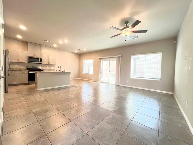 Foto del edificio - 7407 Dragonfruit Ave