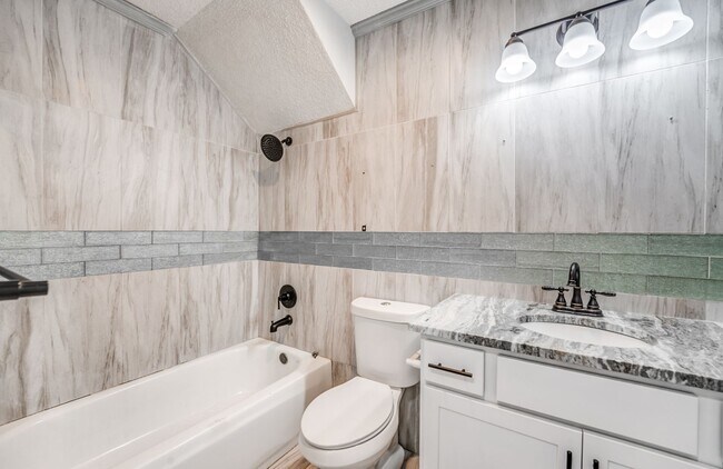 Foto del edificio - 8483 Timber Creek Dr