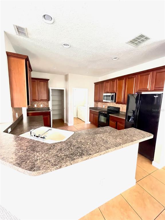 Building Photo - 1023 Whirlaway Dr