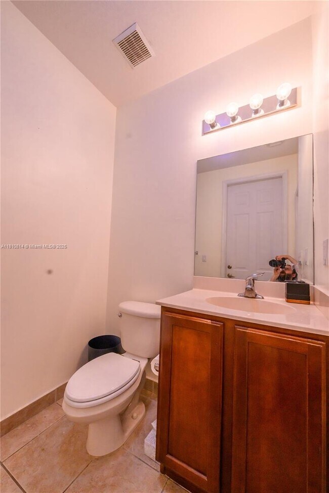 Foto del edificio - 20480 NW 9th Pl