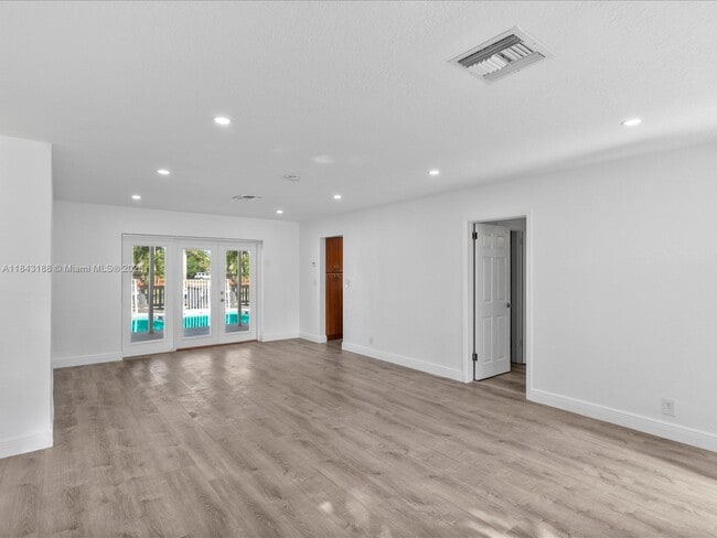 Foto del edificio - 1501 SW 57th Ave