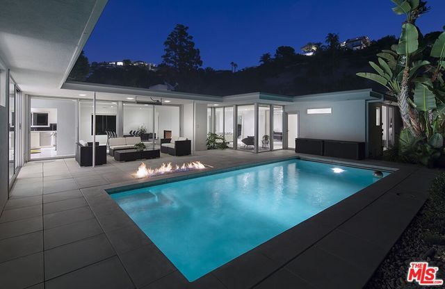 Foto principal - 1479 Rising Glen Rd