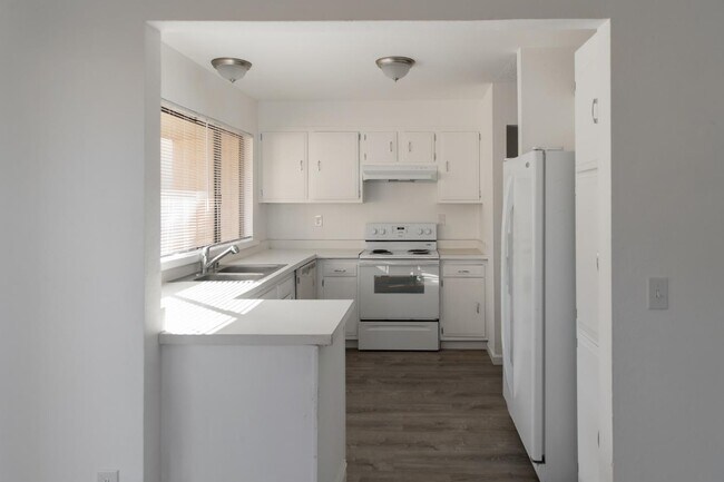 Foto del edificio - 1194 Trinity Ave