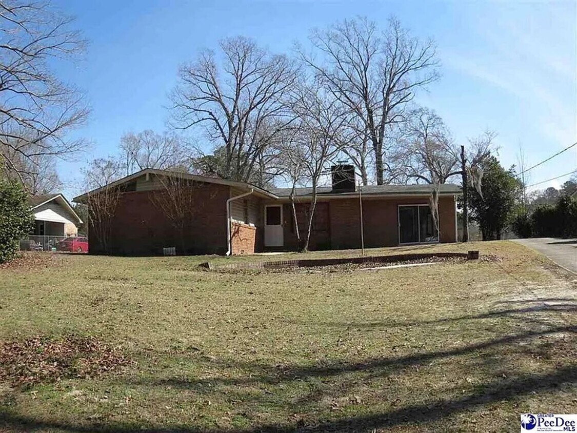 Foto principal - 237 Creek Dr