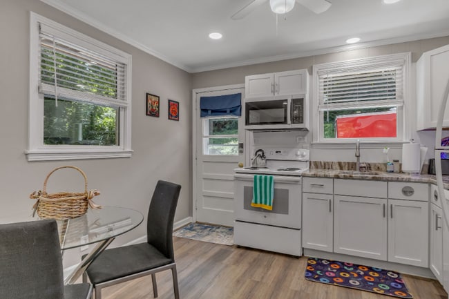 Building Photo - 232 Bermuda Dr