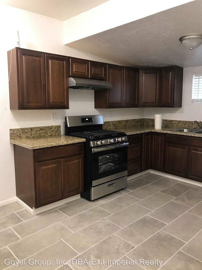 Foto del edificio - 3 br, 1 bath House - 543 S 3rd St.