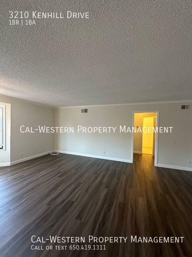 Building Photo - 3210 Kenhill Dr