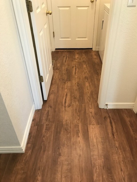 Building Photo - 2 bed, 2 1/2 bath - BEAUTIFUL and PRIVATE ...