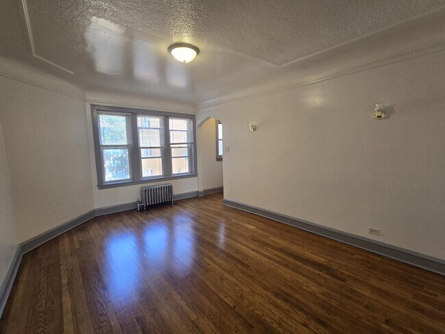 Foto del edificio - 836 N Massasoit Ave