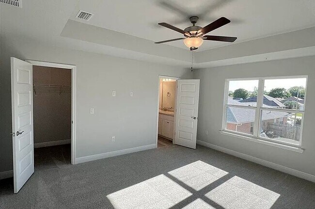 Foto del edificio - 6029 Brylex Ln