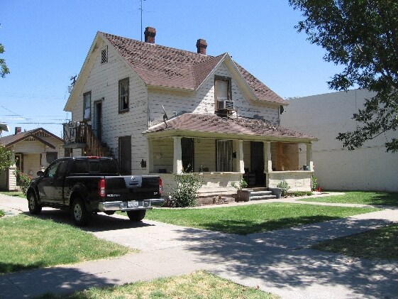 Building Photo - 810 6th St