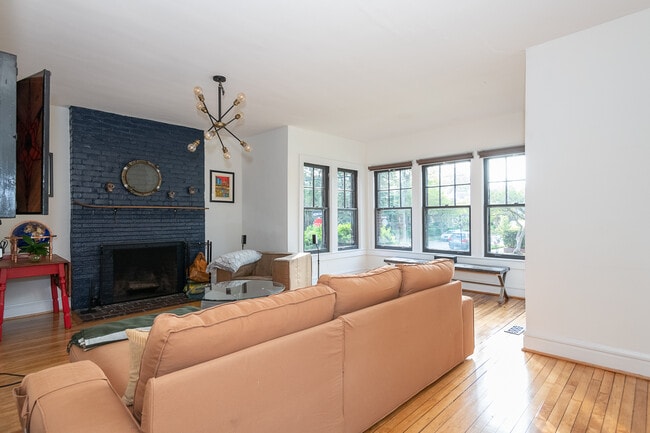 Living Room - 1700 Claremont Ave