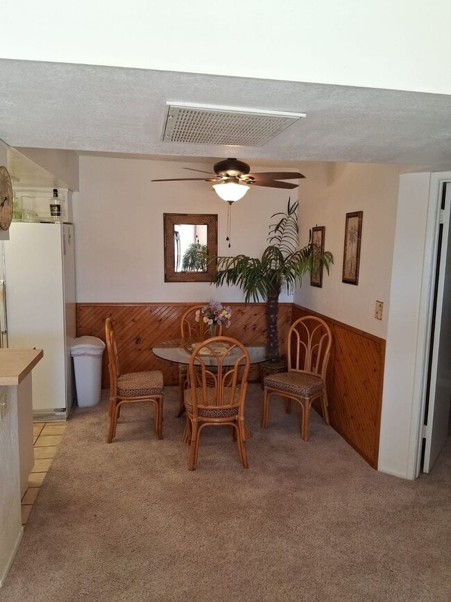 Foto del edificio - 441 Moser Ave