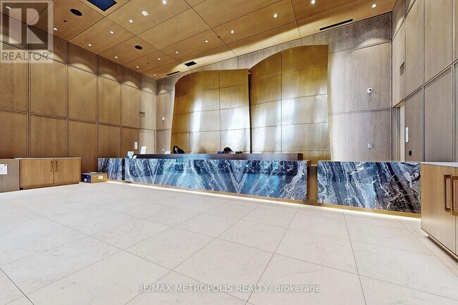 Photo du bâtiment - 20 Inn On The Pk Dr