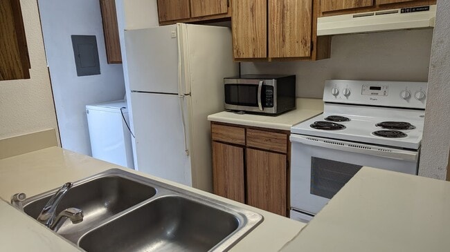 Building Photo - 260 El Dorado Blvd