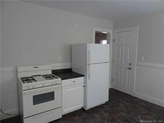 Building Photo - 53 Jetland St