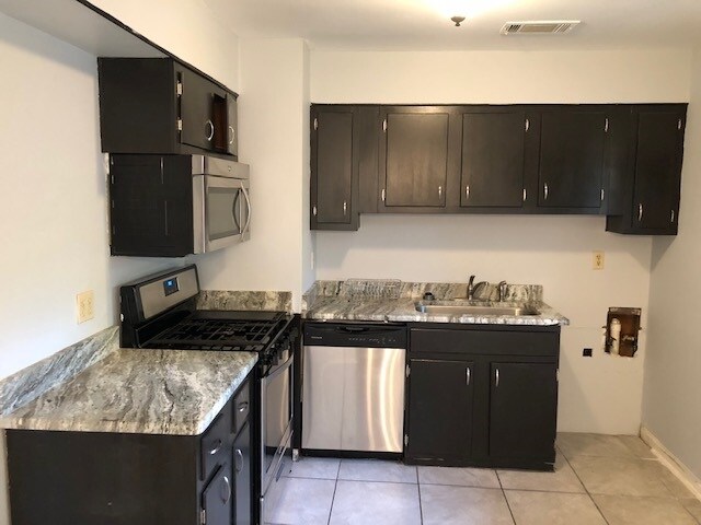 Foto del edificio - 4949 Marianne Ln