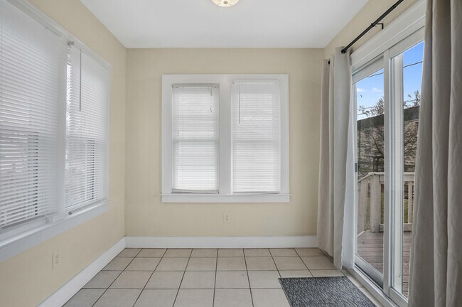 Foto del edificio - 423 S Maple Ave