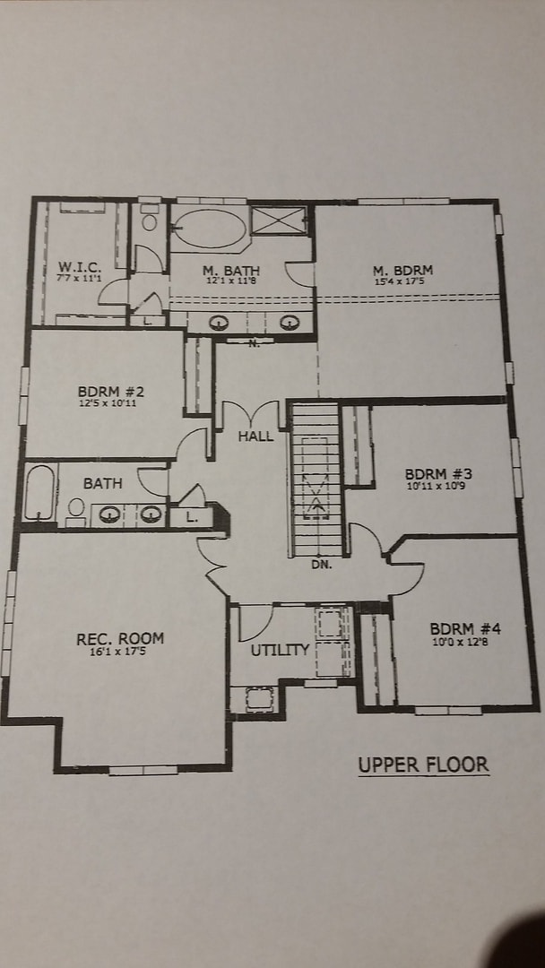 Foto del edificio - Amazing 4 beds, 2 dens, 2.75 baths in Kirkland.  Minutes to Microsoft/Costco