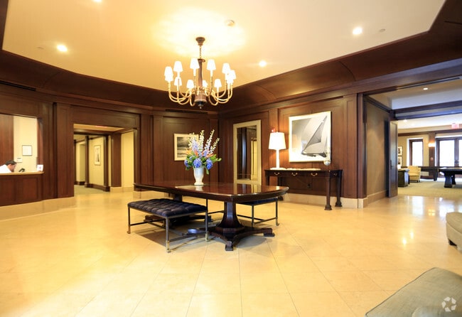 Lobby Photo - HIGHGROVE