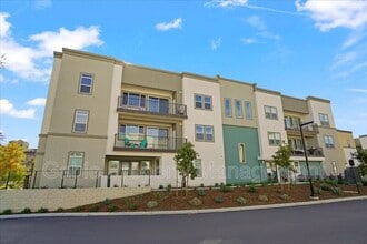 Building Photo - 27410 N Merlin Pl