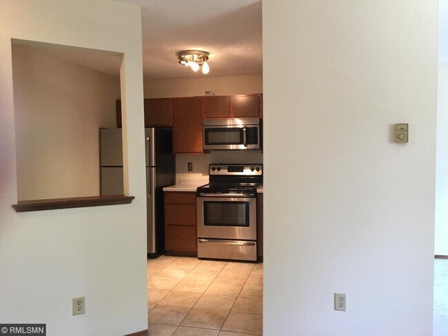 Building Photo - 1581 Wheelock Ln