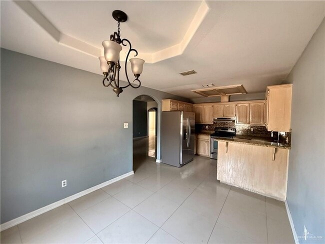 Building Photo - 9 Raquel Ave