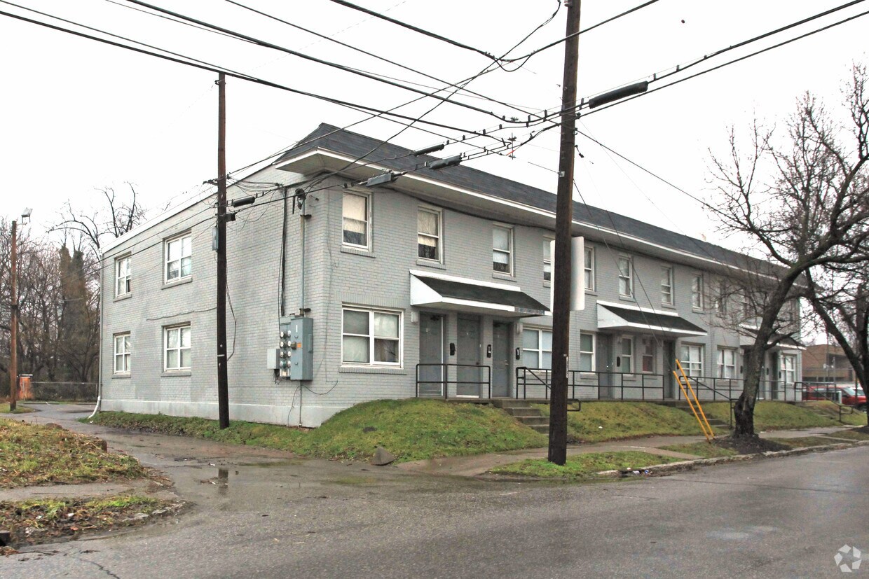 Foto principal - 539 Louis Coleman Jr Dr Ave