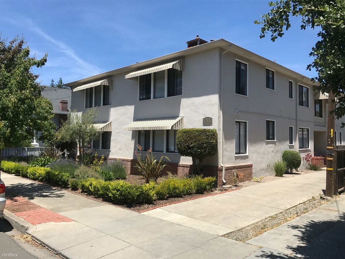 Primary Photo - 1 br, 1 bath Apartment - 216 Anita Rd Apt 4