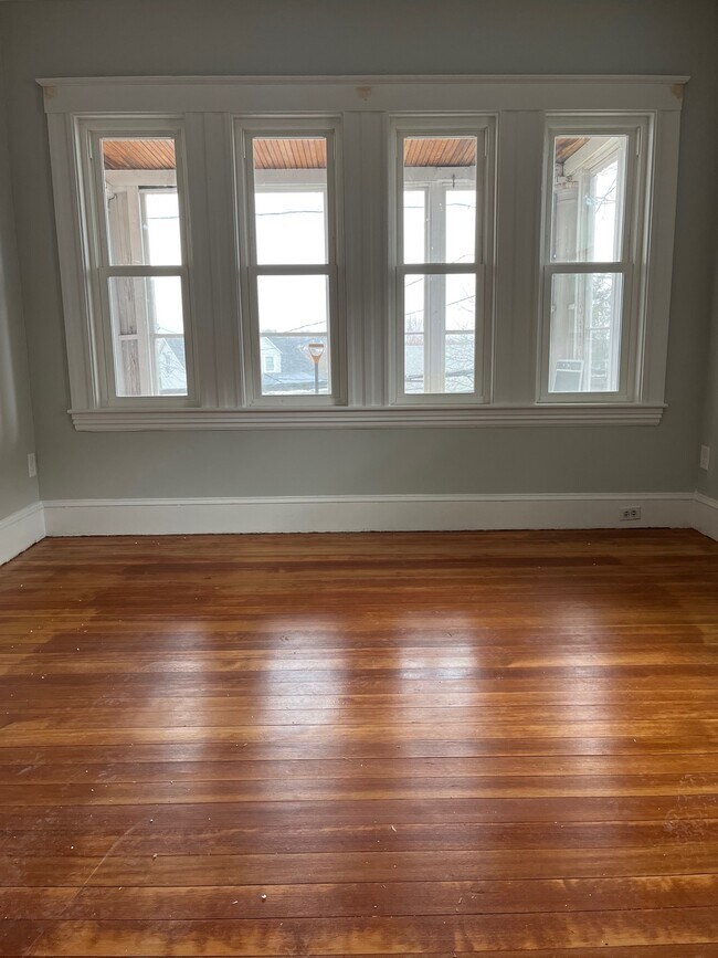 Foto del edificio - 324 Cornell St