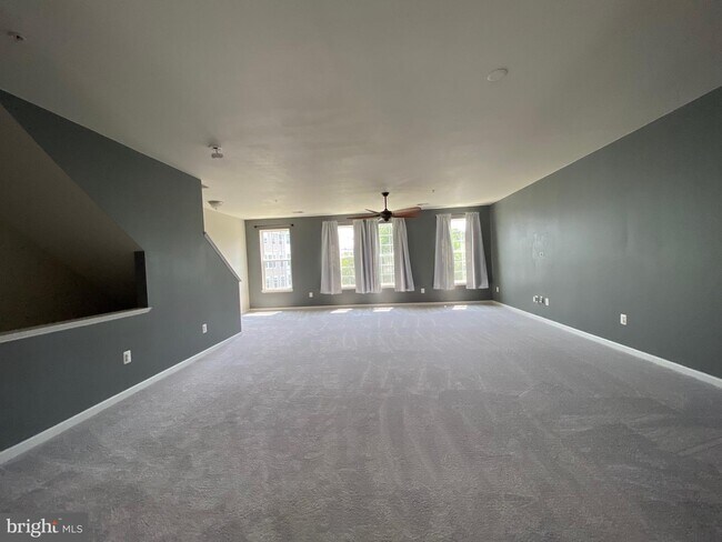 Building Photo - 14816 Mason Creek Cir