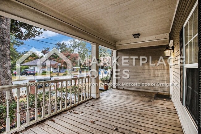 Photo - 1638 Mercer Ave House