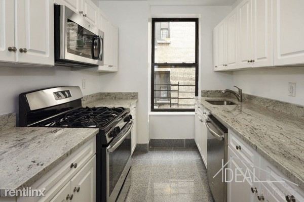 Building Photo - 84 Brighton 11Th St