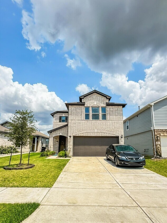 Foto principal - 6131 Morning Fern Ln