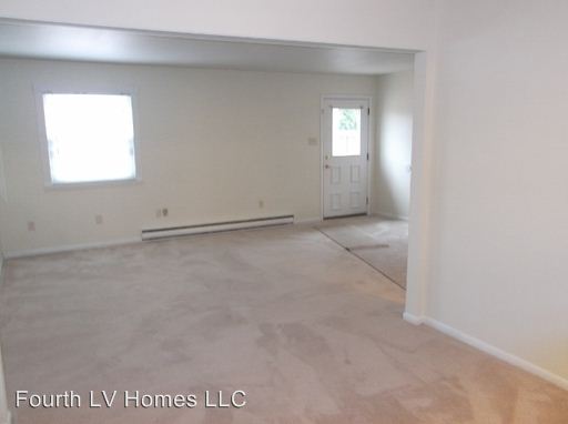 Building Photo - 2246 Dorothy Way