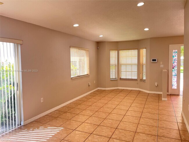Building Photo - 3 br, 2 bath House - 20871 SW 91st Ct