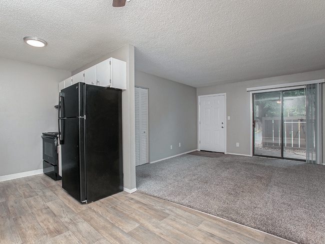 Energy Efficient Appliances - MacArthurs Lake Apartments