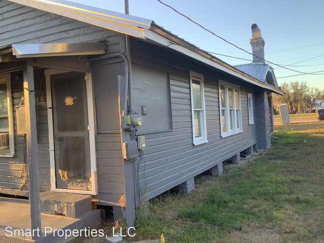 Building Photo - 3 br, 1 bath House - 102 E Cornell St