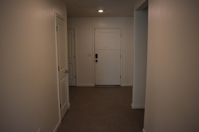 Building Photo - 761 Sunol Ct