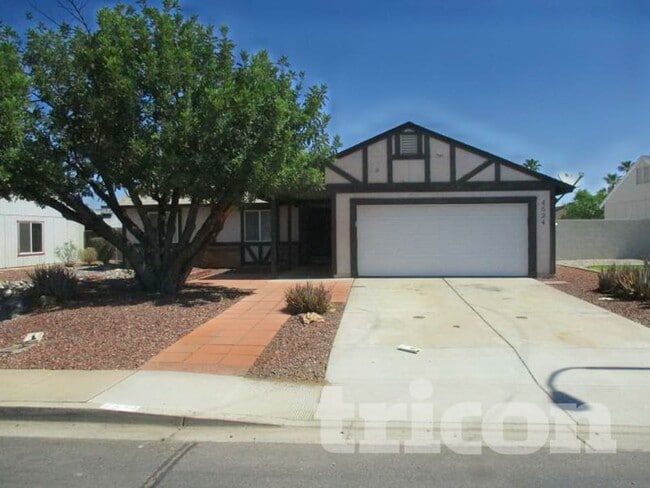 Building Photo - 4524 W Gail Dr