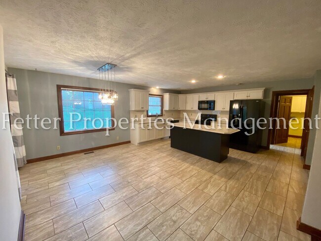 Foto del edificio - Beautiful 3 Bedroom Northside Home!