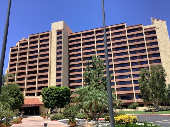 Building Photo - 24055 Paseo Del Lago